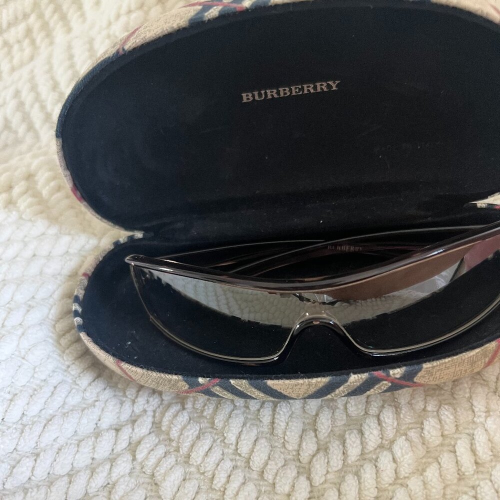 Burberry Retro Sunglasses Champagne Acetate Beige with case - Picture 2 of 16
